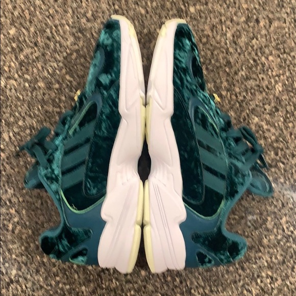 🔴NEW Mens Adidas velvet yung 1 size 11 - Picture 2 of 5